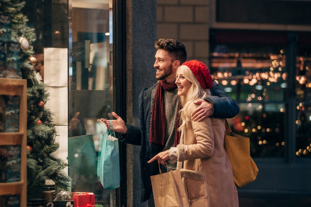Christmas Online Retail eCommerce Consumer