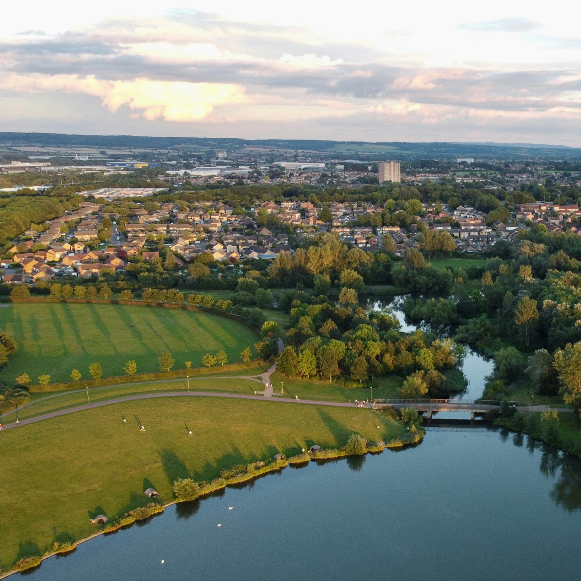 Thames Valley Police: aerial view of a town, park and river